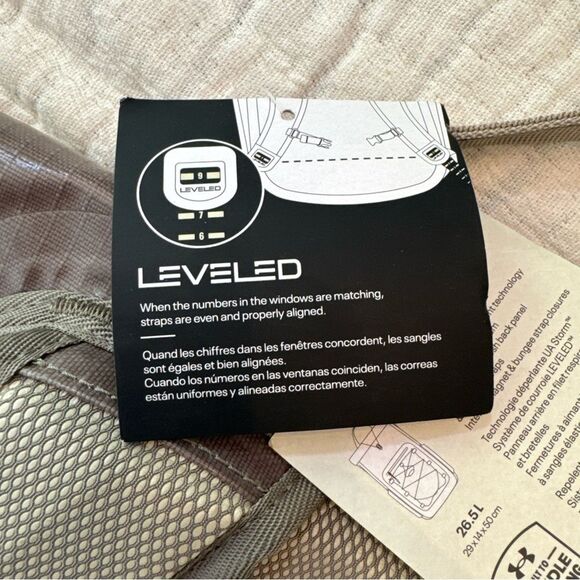 $200 Under Armour Storm Backpack Summit Brown Waterproof Roll Top Magnetic Close - Picture 5 of 8